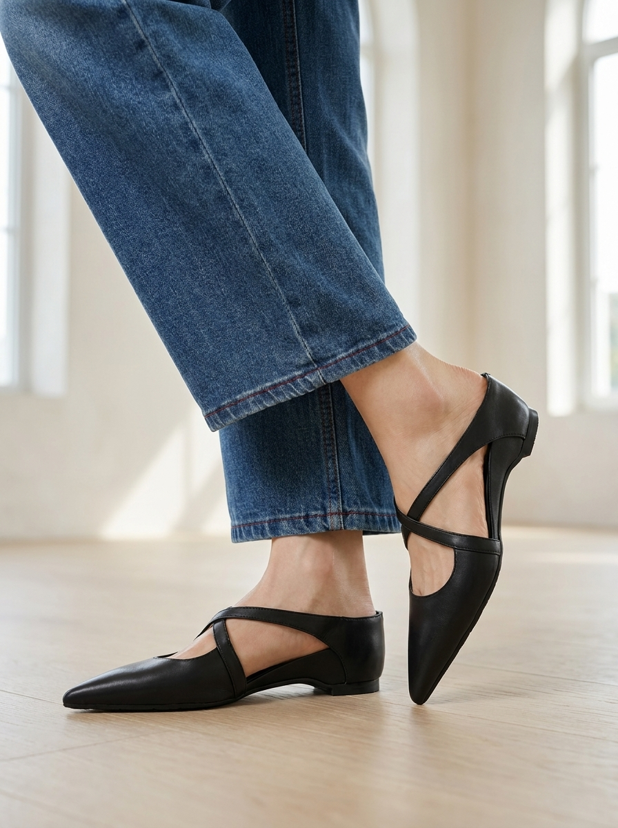 Valora™ | Pointed Toe Strap Mules