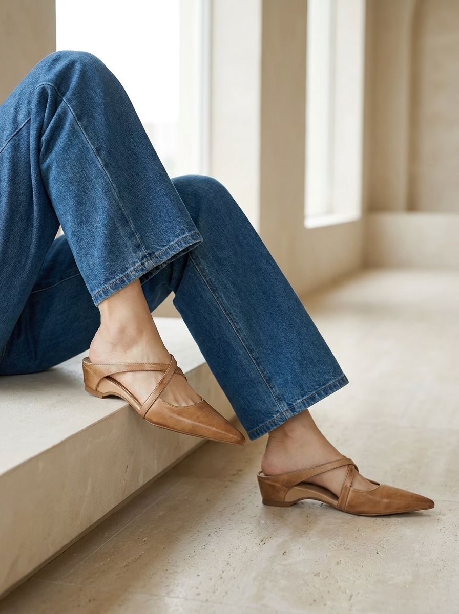 Valora™ | Pointed Toe Strap Mules