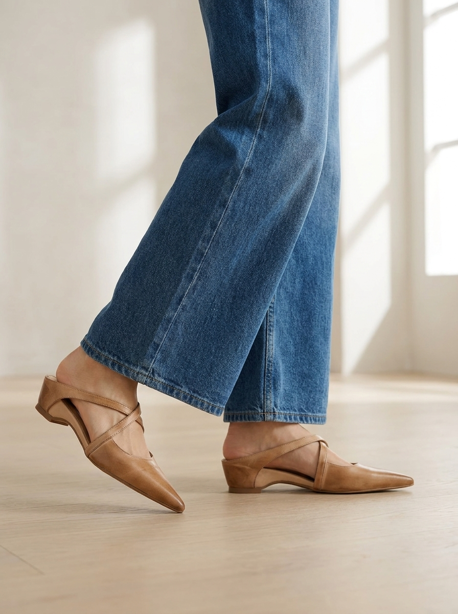 Valora™ | Pointed Toe Strap Mules