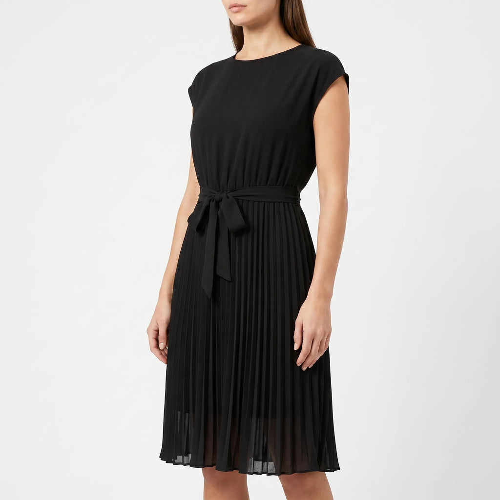 Pleatara™ - Elegant Pleated Midi Dress