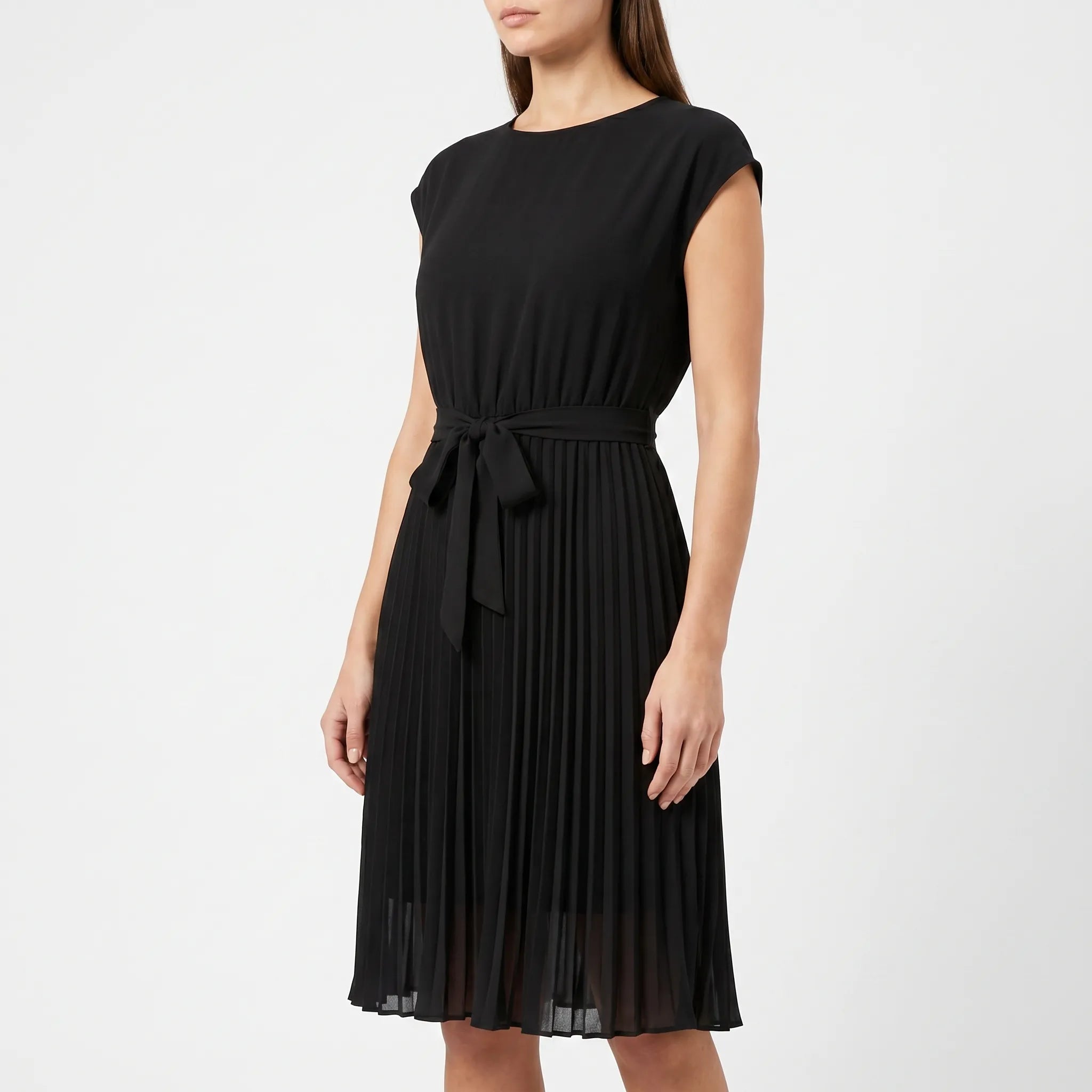 Pleatara™ - Elegant Pleated Midi Dress