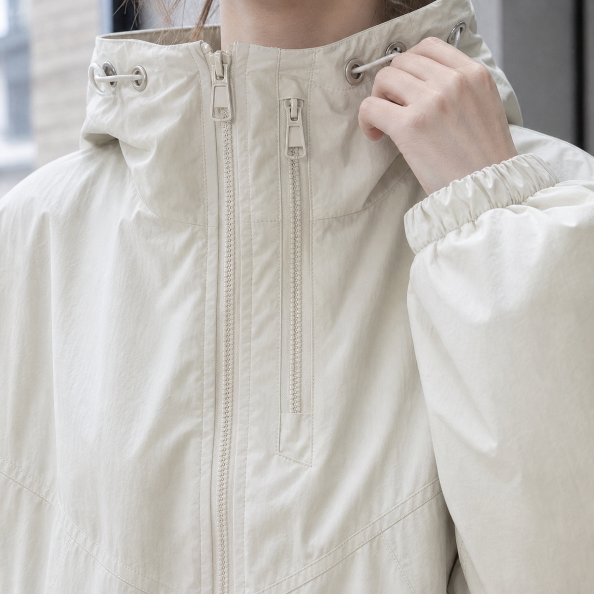 Cordelia™ | Women's Woven Hooded Puffer Jacket Cropped